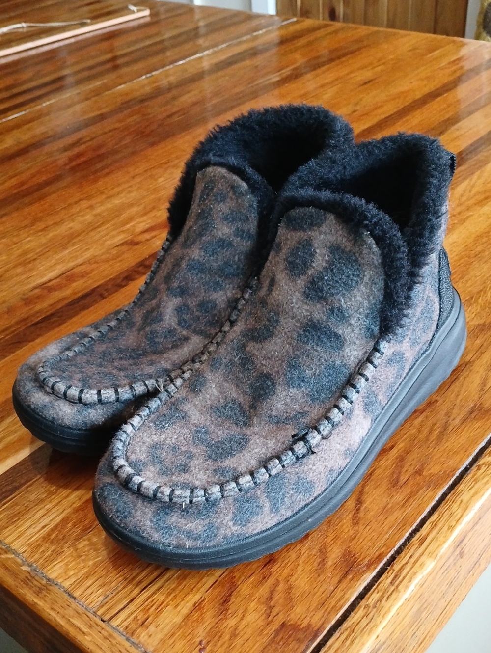 Womens Hey Dude Denny Slip on Bootie - 8